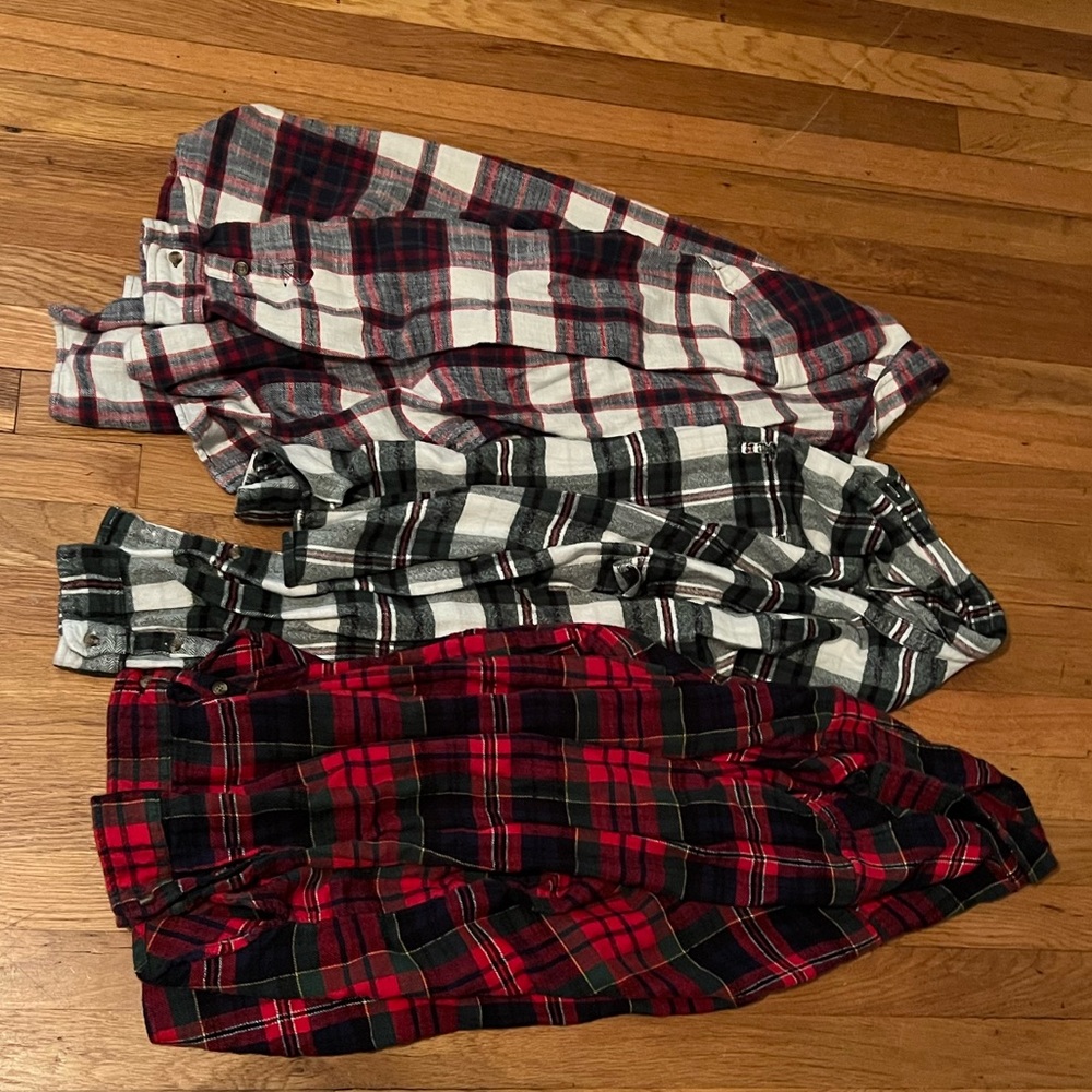 3 American eagle flannels , mint condition